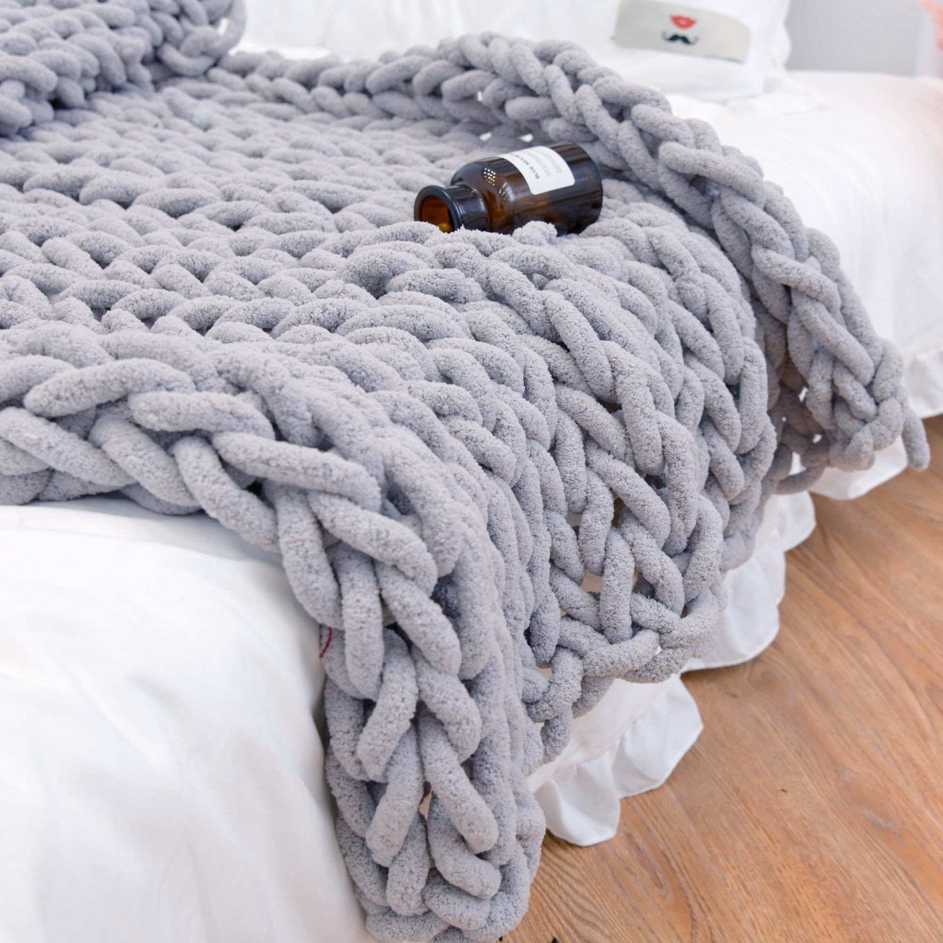 Veluro Weighted Knitted Wool Blanket